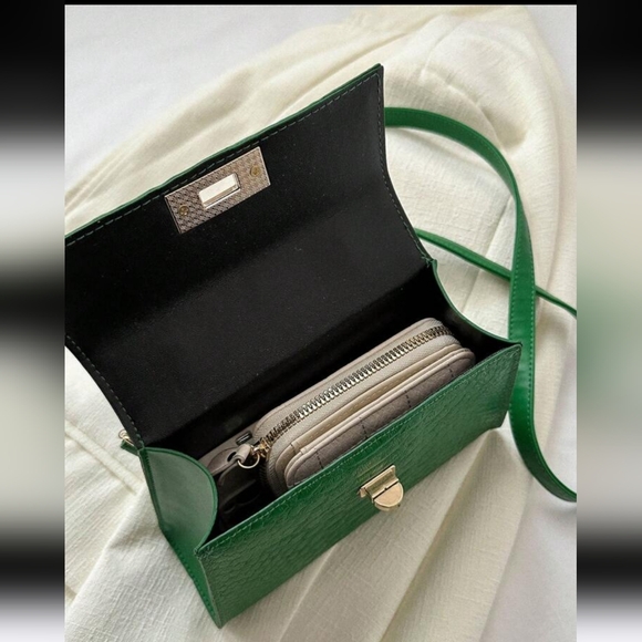 Mini Crocodile Embossed Handbag - Picture 9 of 9